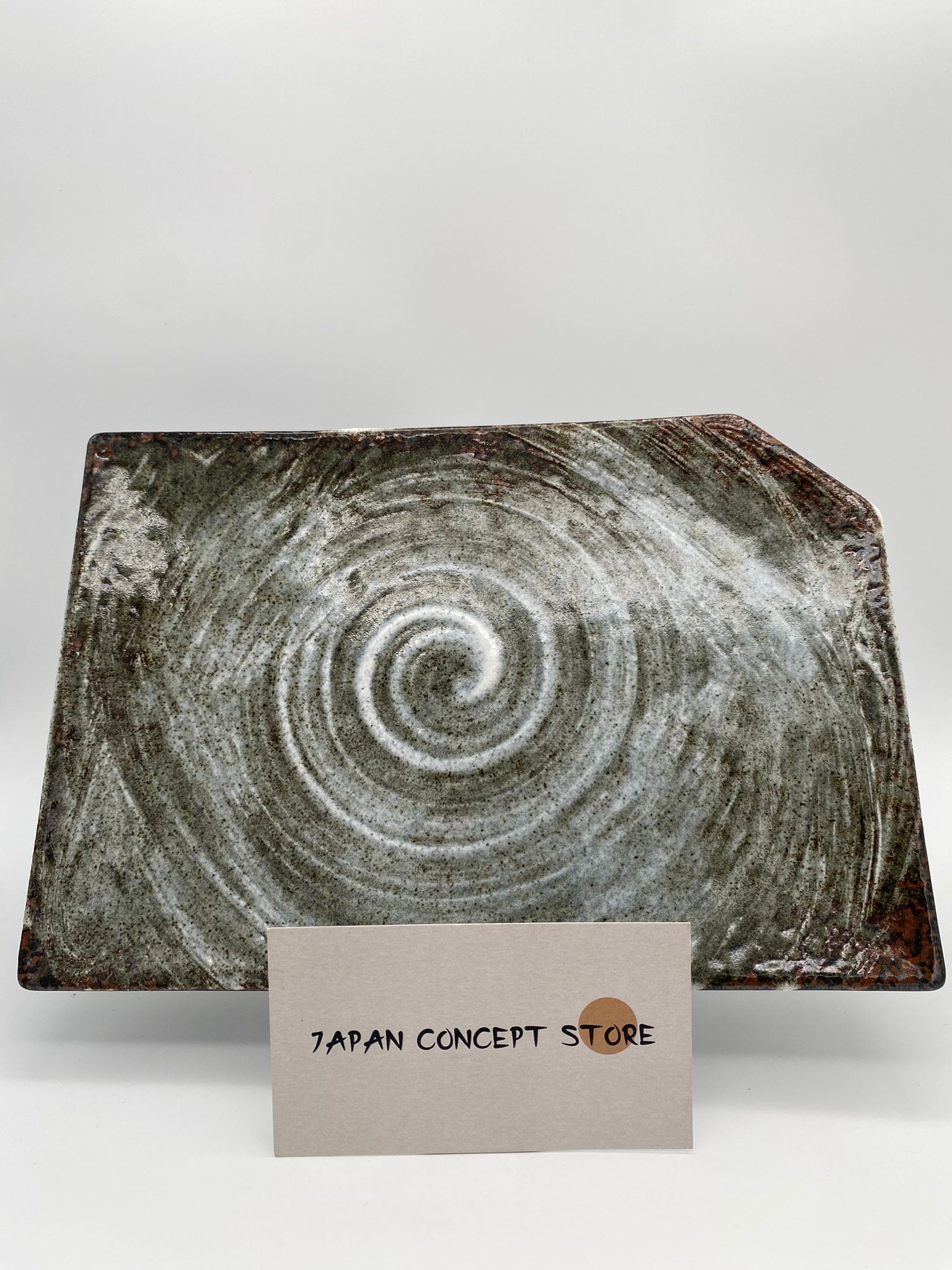 Plato Suchi japonés Uzumaki – Simbolismo en espiral y elegancia minimalista - Imagen 3