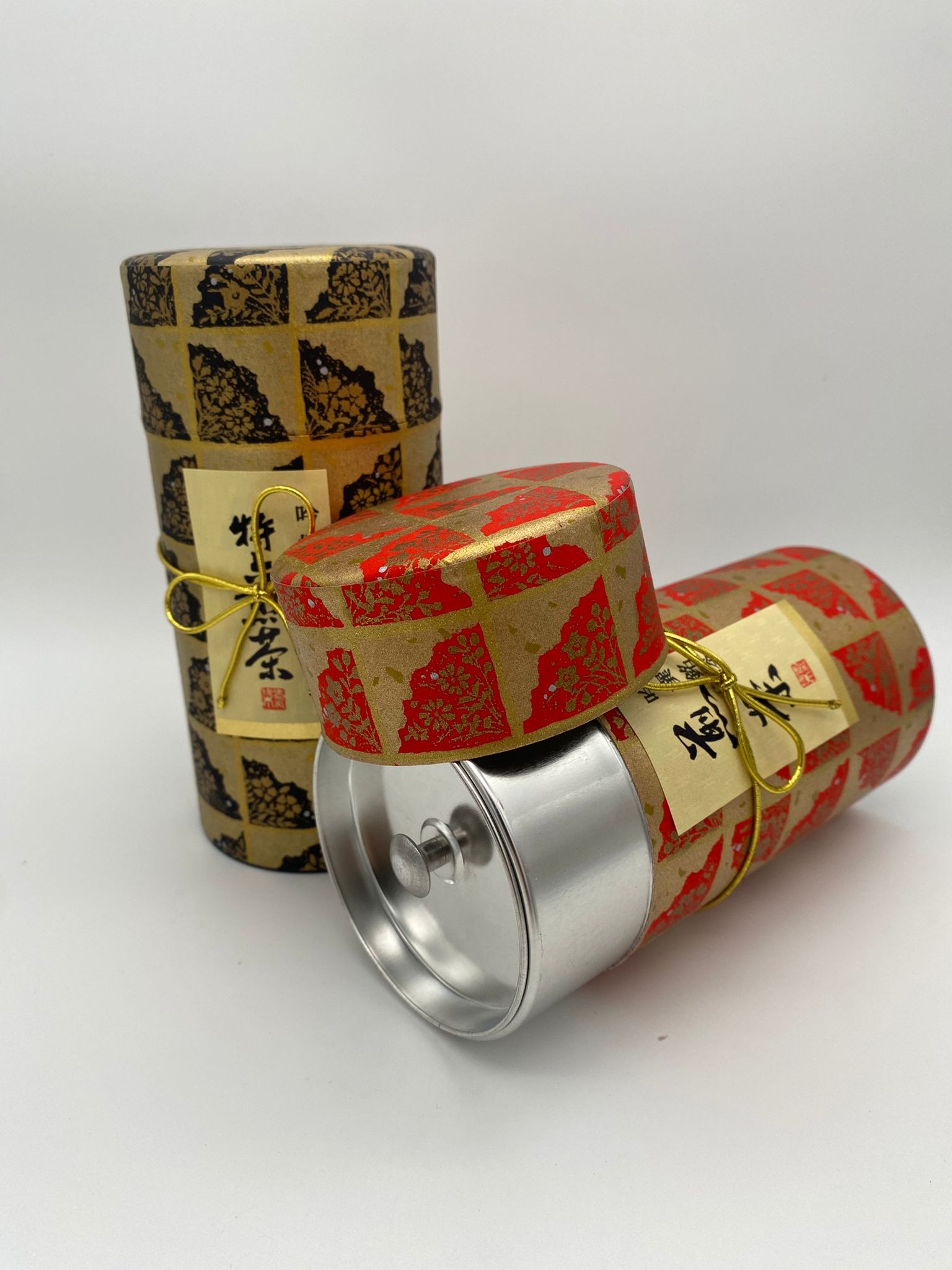 Set de Latas Japonesas para Té en Rojo y Negro con Papel Washi Artesanal - Imagen 3