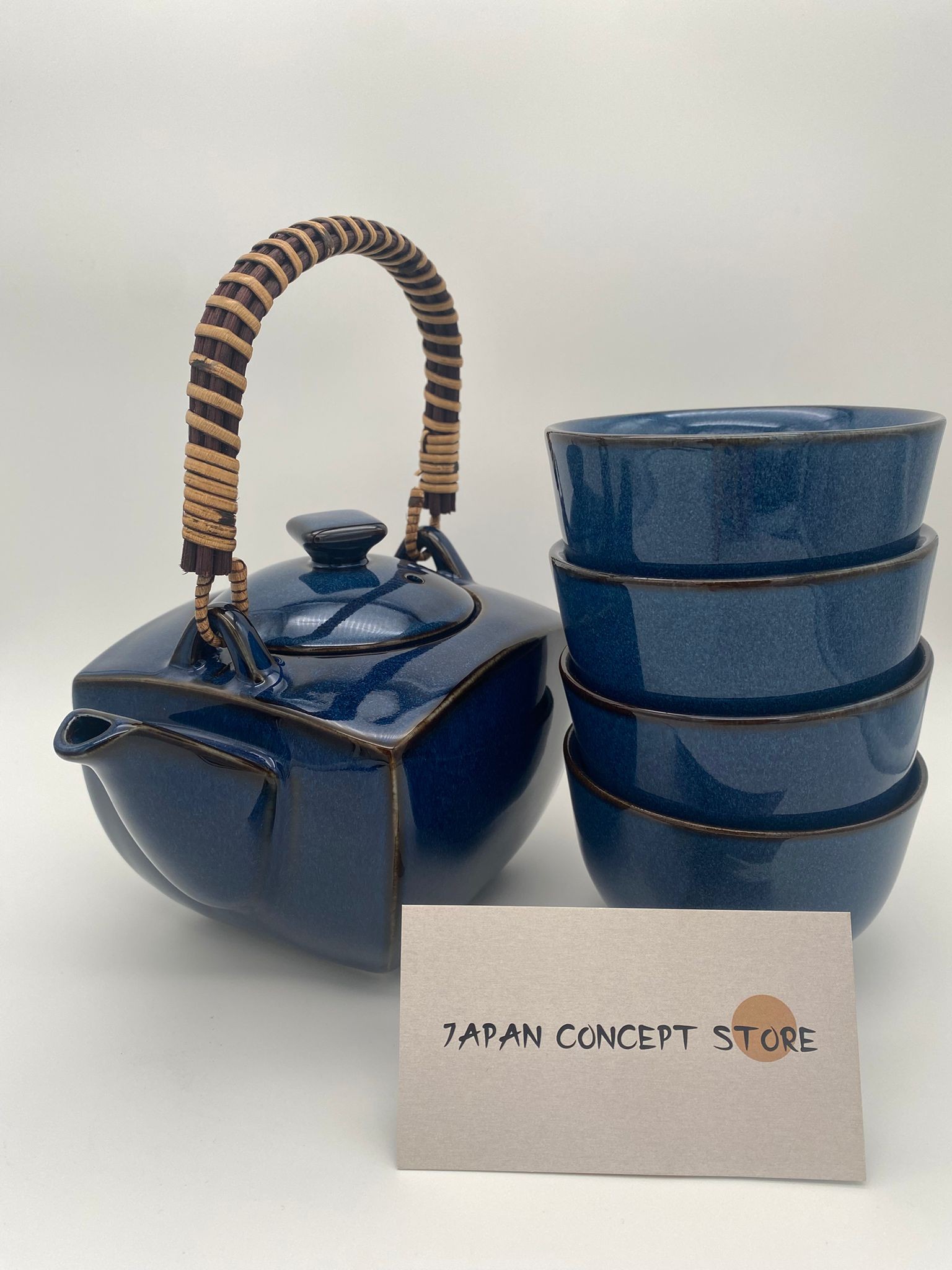 Set japonés de té en azul celeste – Artesanía, funcionalidad y belleza en cada infusión - Imagen 3