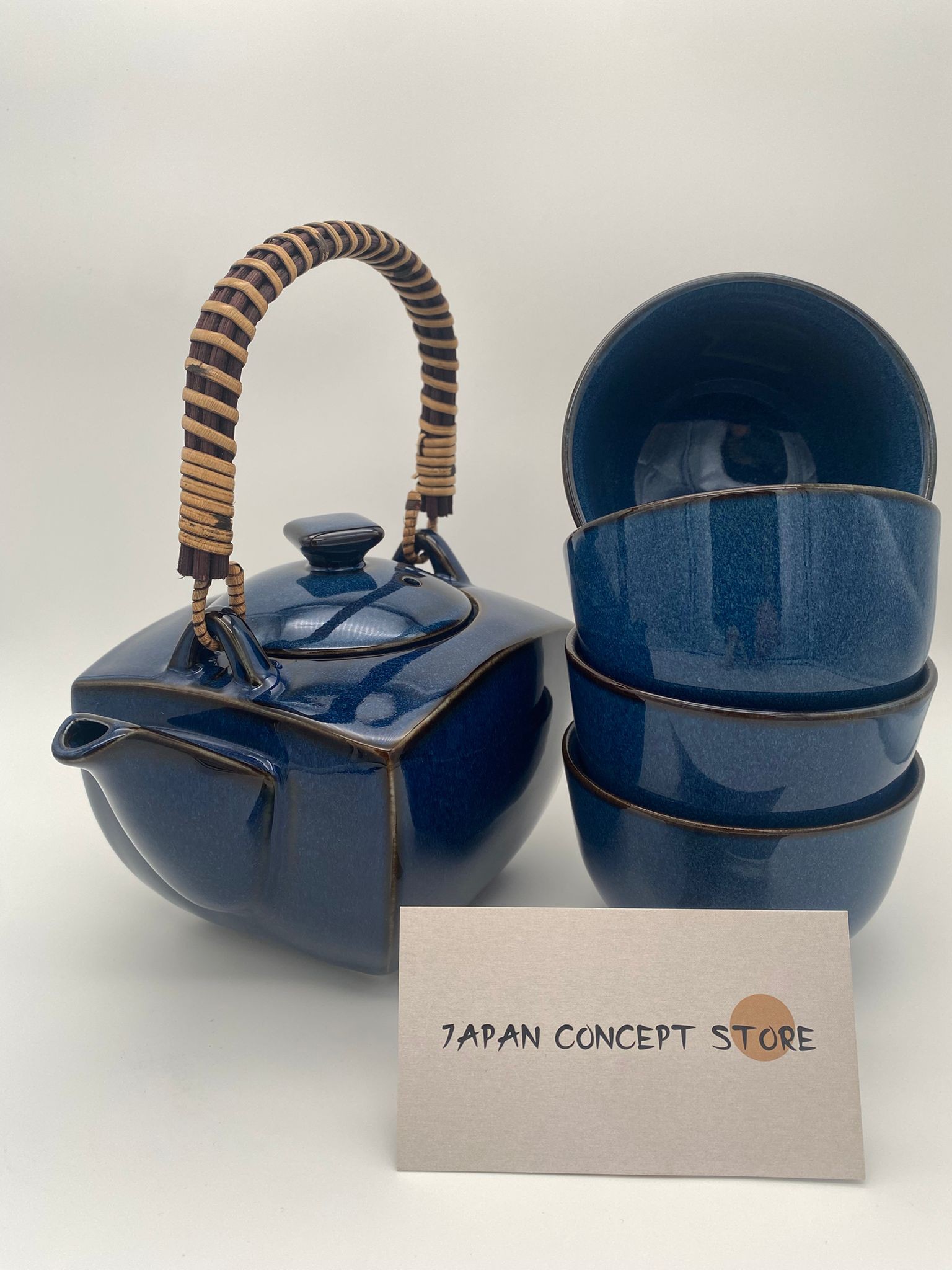 Set japonés de té en azul celeste – Artesanía, funcionalidad y belleza en cada infusión - Imagen 4