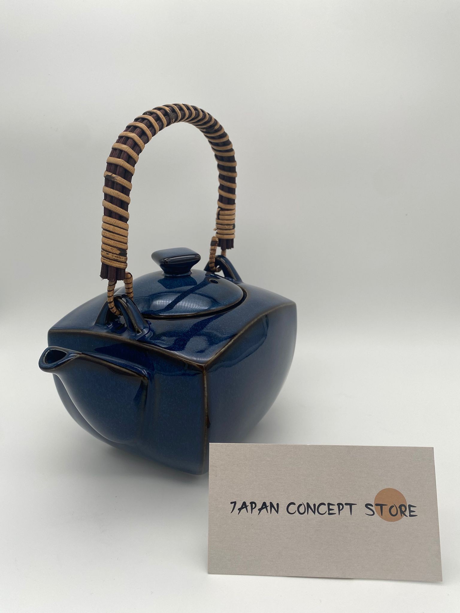 Set japonés de té en azul celeste – Artesanía, funcionalidad y belleza en cada infusión - Imagen 5