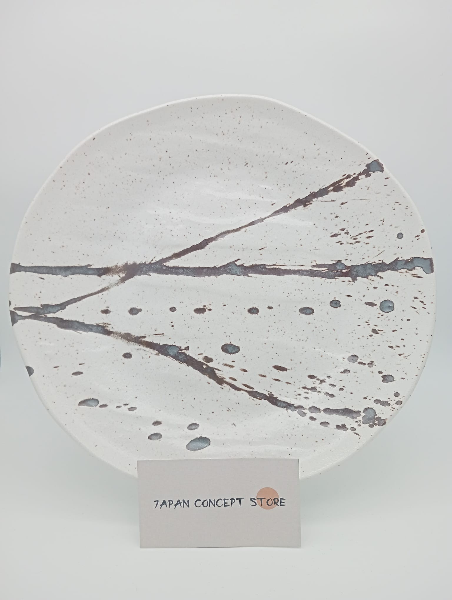 Plato redondo de cerámica japonesa PEINTOCHIPPU – Elegancia en tonos marrones y castaños - Imagen 4