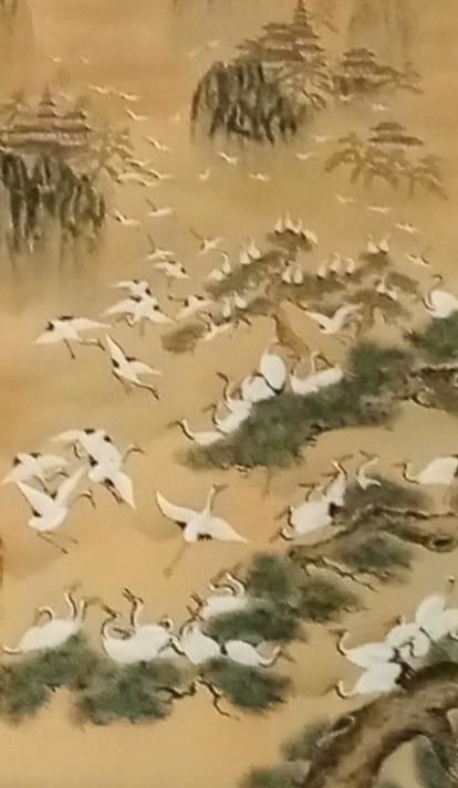 kakemono japonés con grulla tsuru sobre seda de 1960 - Imagen 2