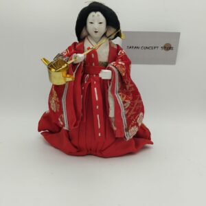 Muñeca japonesa con kimono