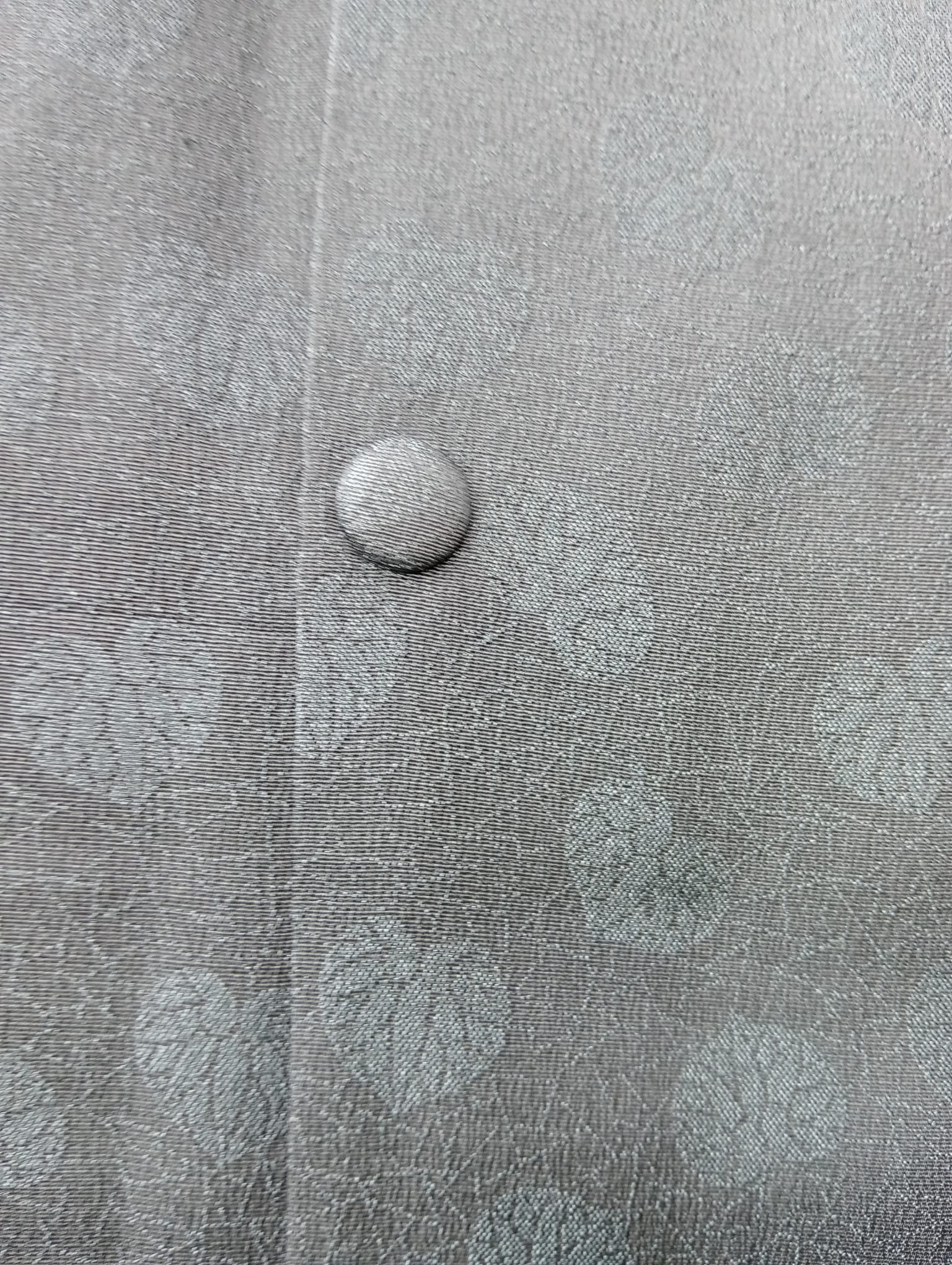 Haori negro con bordados dorados – Haori de seda vintage años 50-70 con interior blanco - Imagen 6