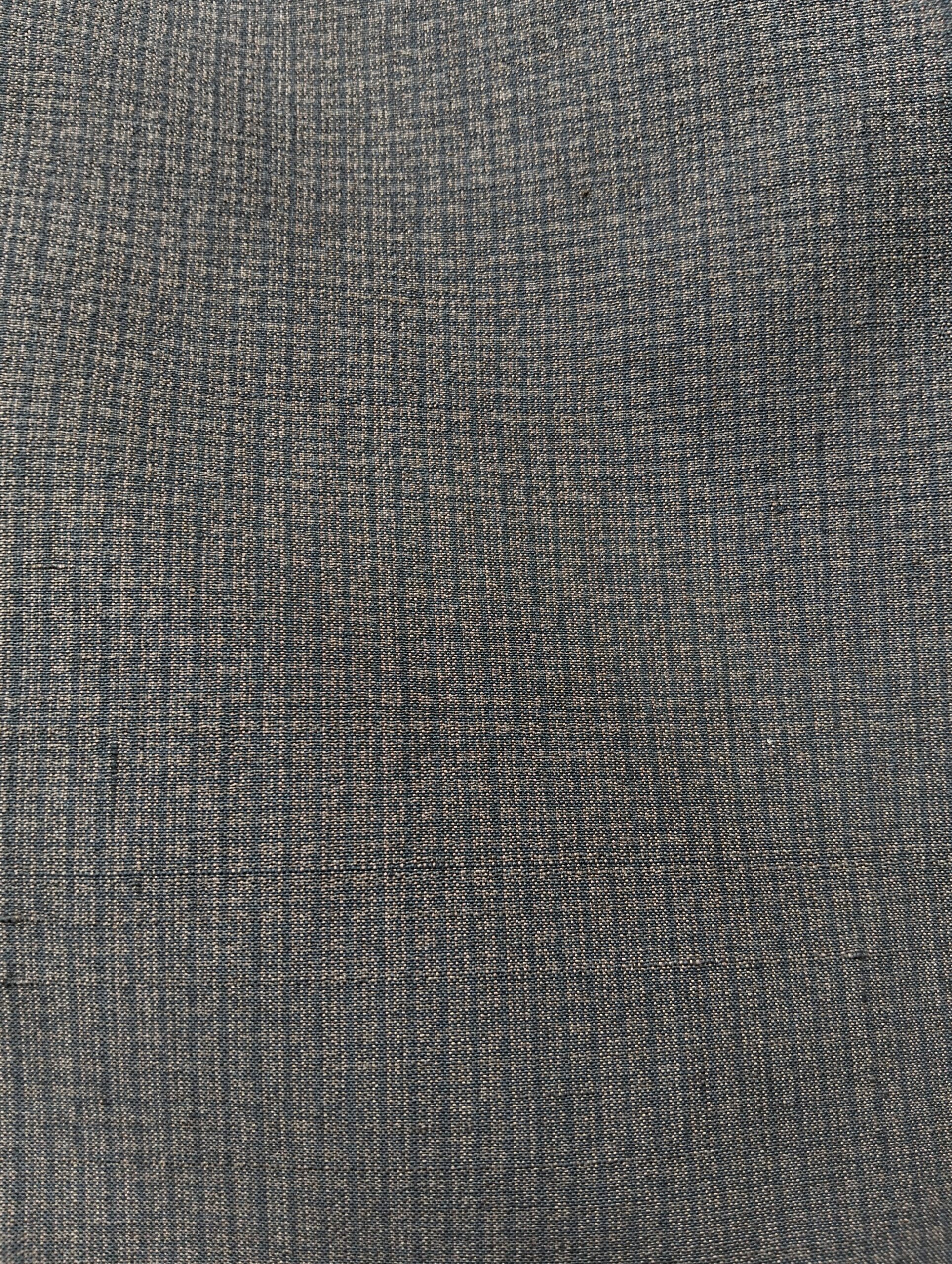 Haori de hombre negro con interior de rectángulos rojos, azules y blancos – Seda vintage años 50-70 - Imagen 2