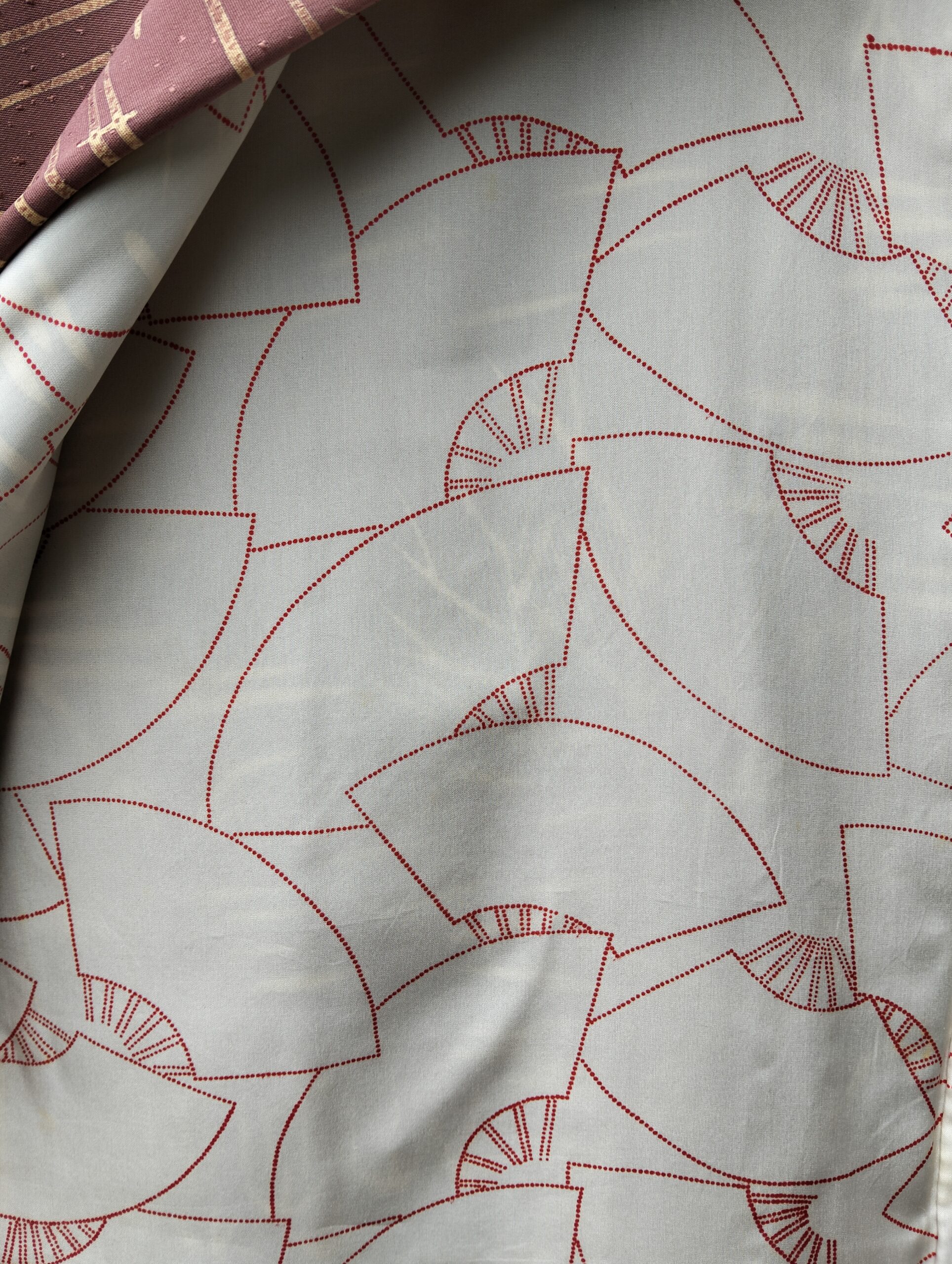 Haori de seda años 60 naranja con bordados dorados - Imagen 4