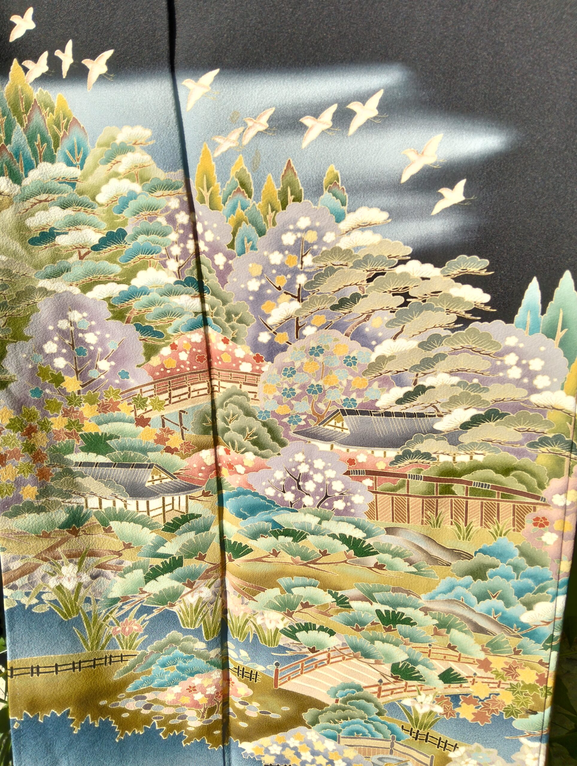 Kimono japonés negro largo pintado a mano con kamon – Años 60 - Imagen 9
