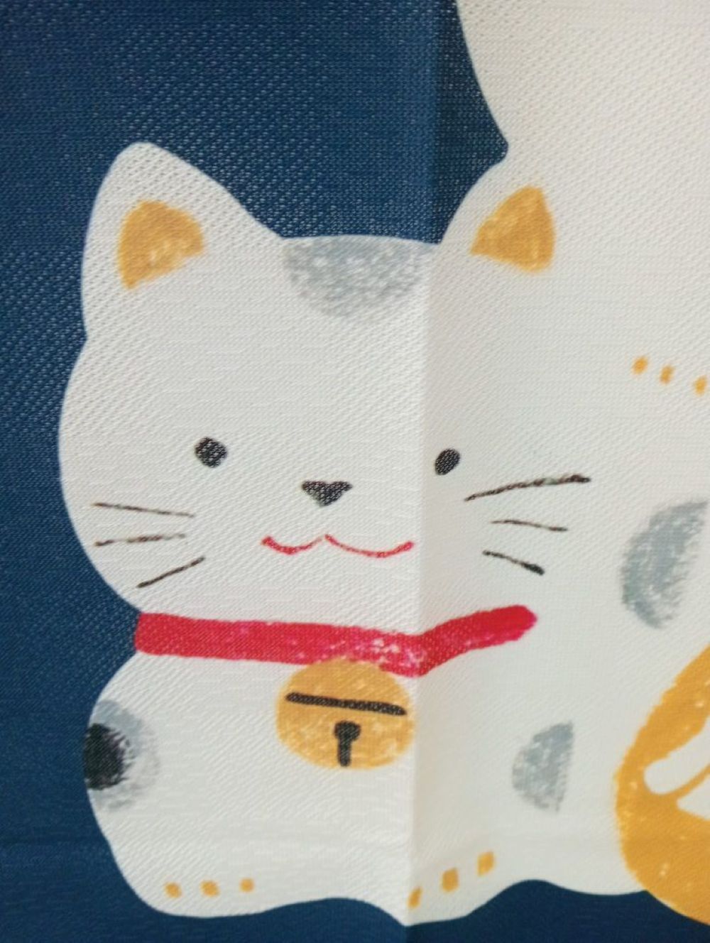 Noren cortina Abanico Maneki Neko Fuku Azul Made in Japan - Imagen 2