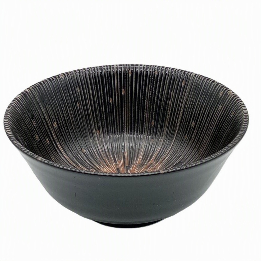 Cuenco japonés de porcelana negro con relieve vegetal – 15 cm - Imagen 4
