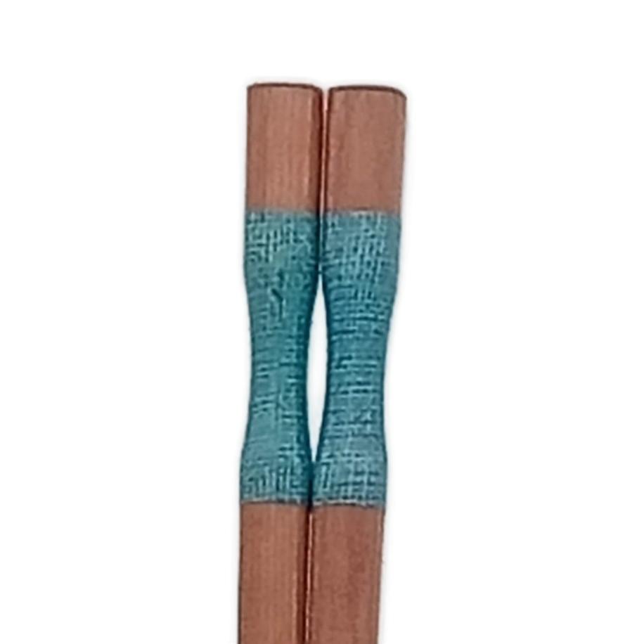 Palillos Japoneses Kokeshi Azul Celeste Lacados 23 cm | Hechos en Japón - Imagen 3