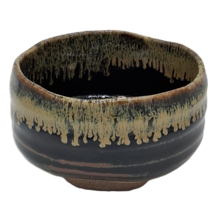 Cuenco japonés matcha negro con esmalte beige goteado de cerámica 470 ml